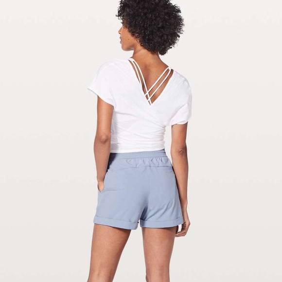 LULULEMON Berry Mist Blue Spring Break Away Short *4-Way Stretch 3" Shorts - Picture 4 of 12